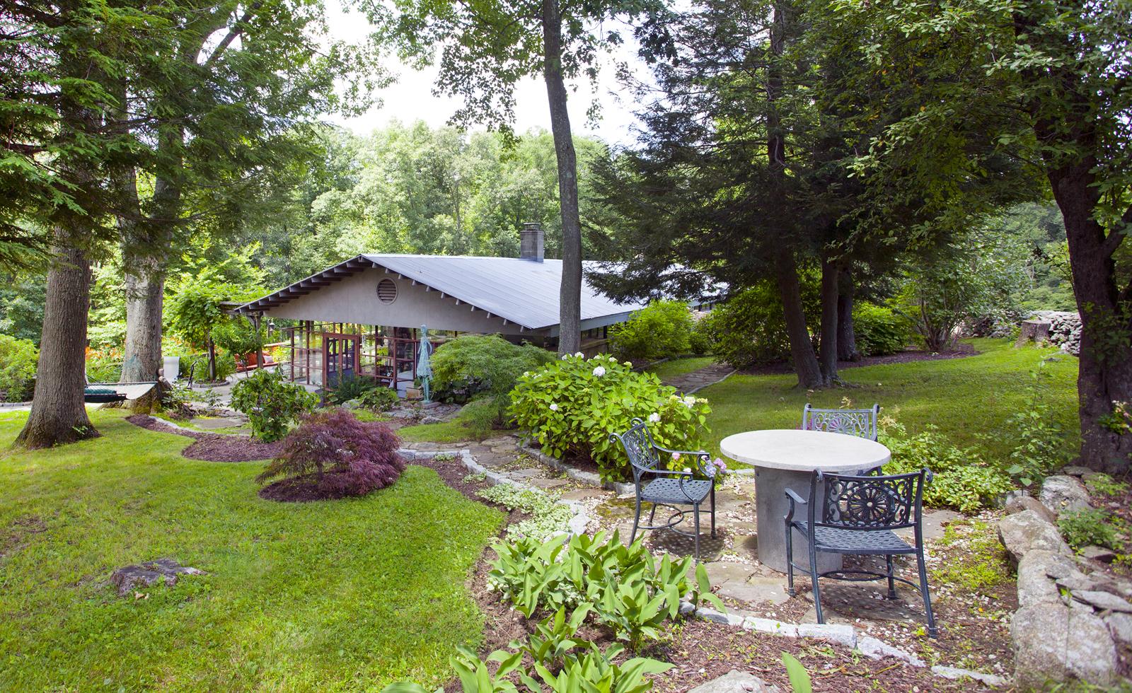 Roxbury home designed by internationallyacclaimed architect