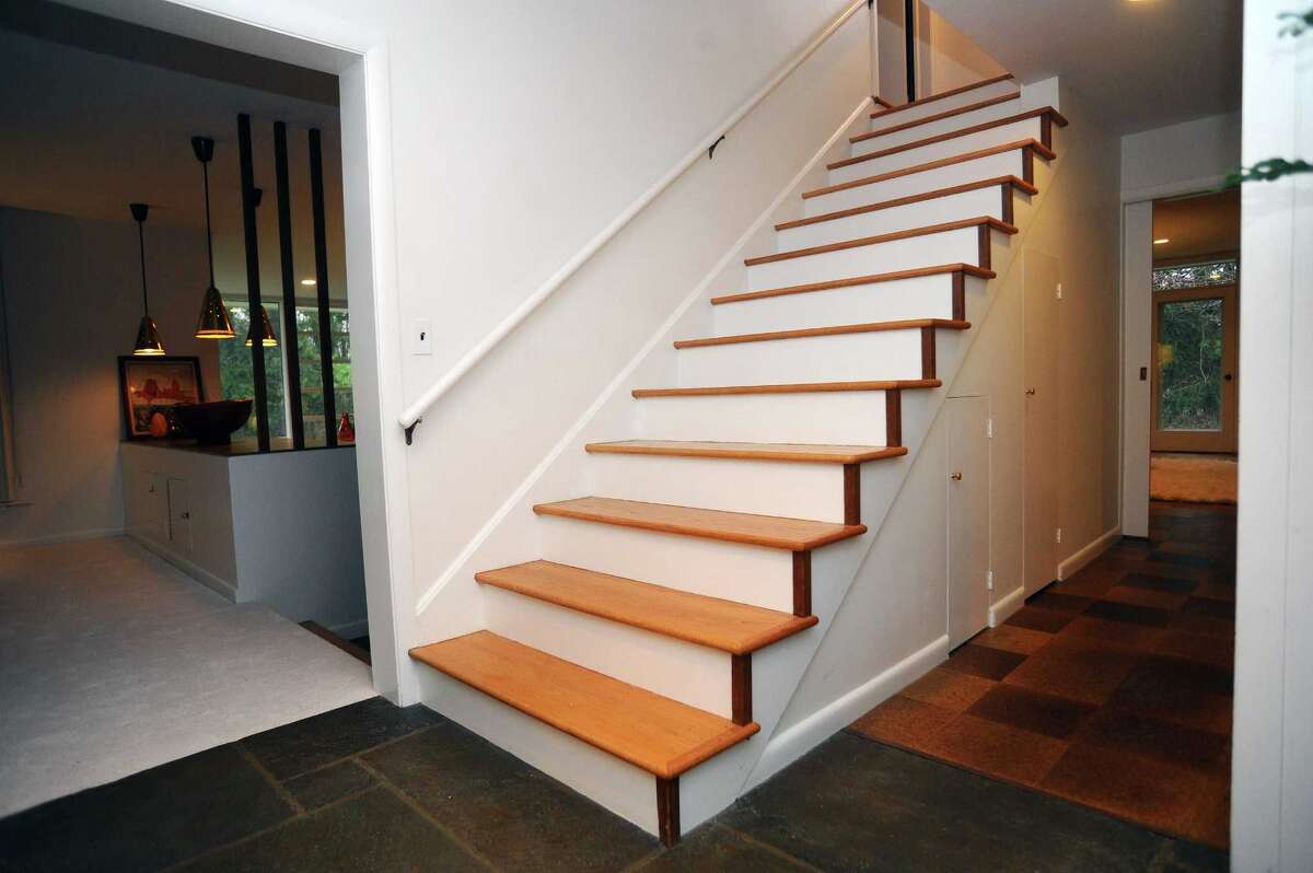 Midcentury modern North Stamford home has creative roots