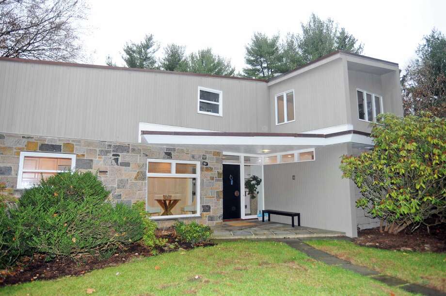 Midcentury modern North Stamford home has creative roots
