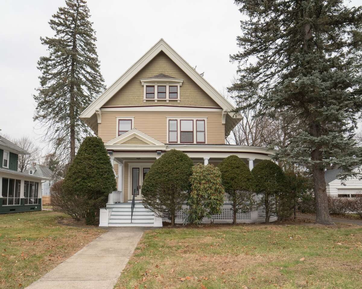 House of the Week Victorian in Troy