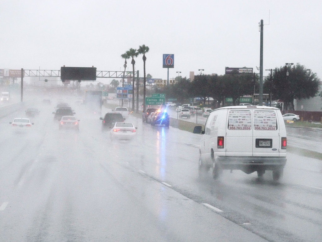 Rainfall to continue across Laredo area all this week causing possible flooding, NWS reports - Vimarsana News