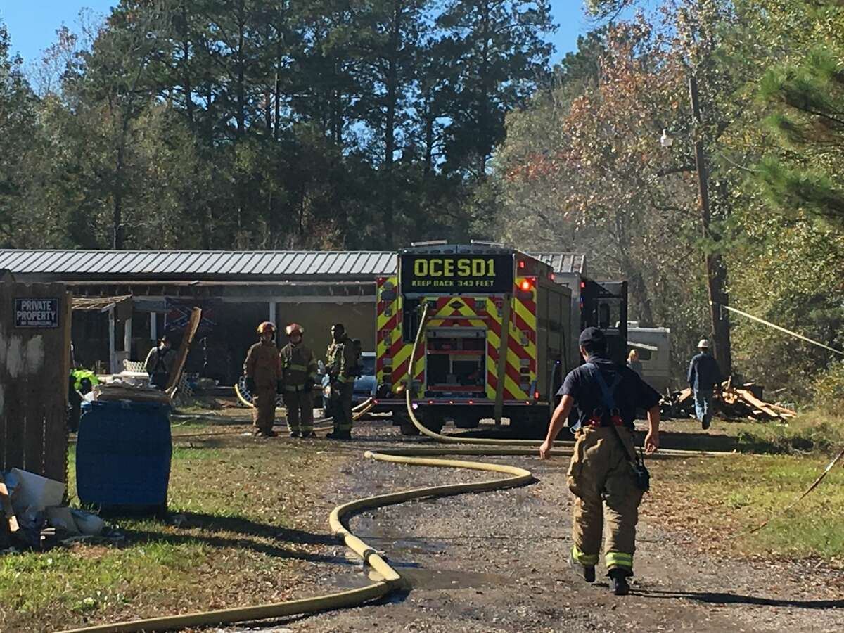 Dog dies in Vidor house fire