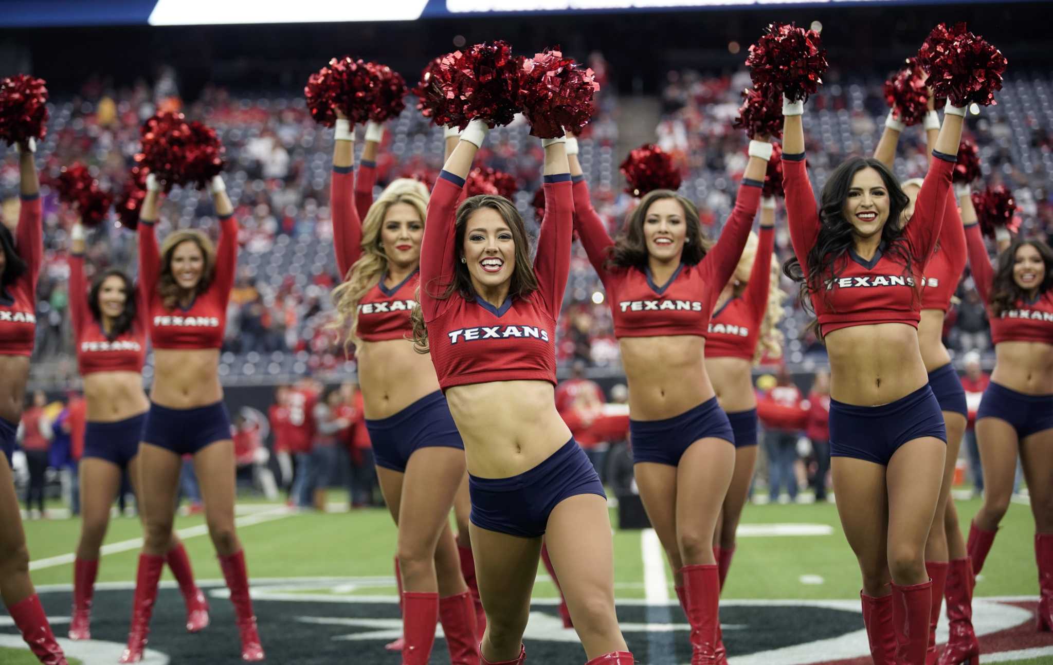 Simone Biles appears as guest Texans cheerleader