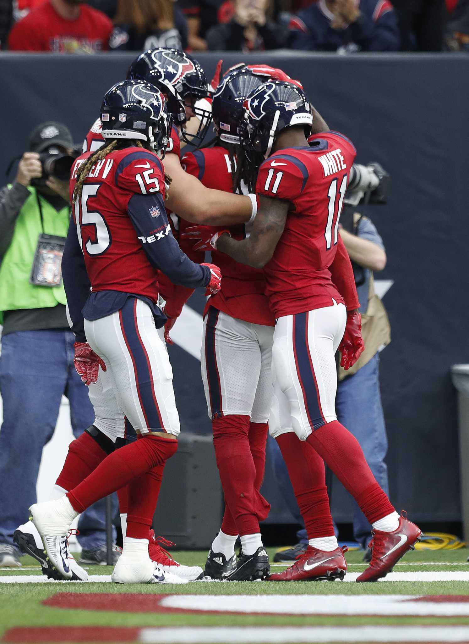 Texans promote QB Taylor Heinicke, cut Chunky Clements