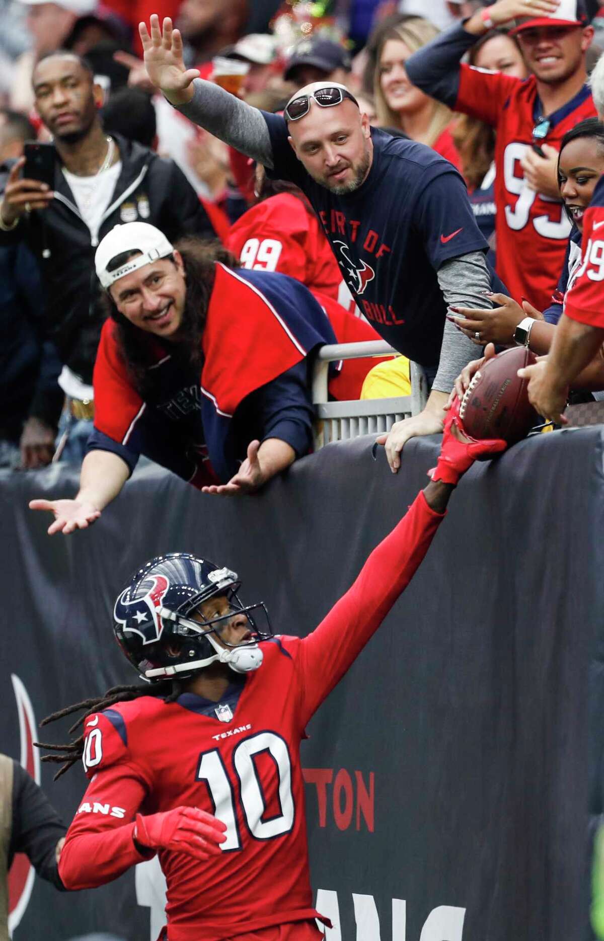 Texans injury report: DeAndre Hopkins sidelined