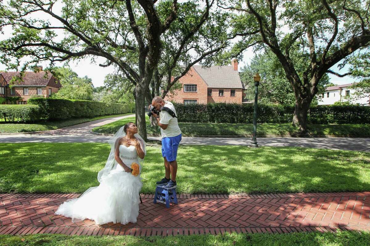 Chrisceldia Marshall, like many other brides, chose to have her wedding photos taken in the Broadacres' tree-lined esplanades. New HOA rules may limit that now.