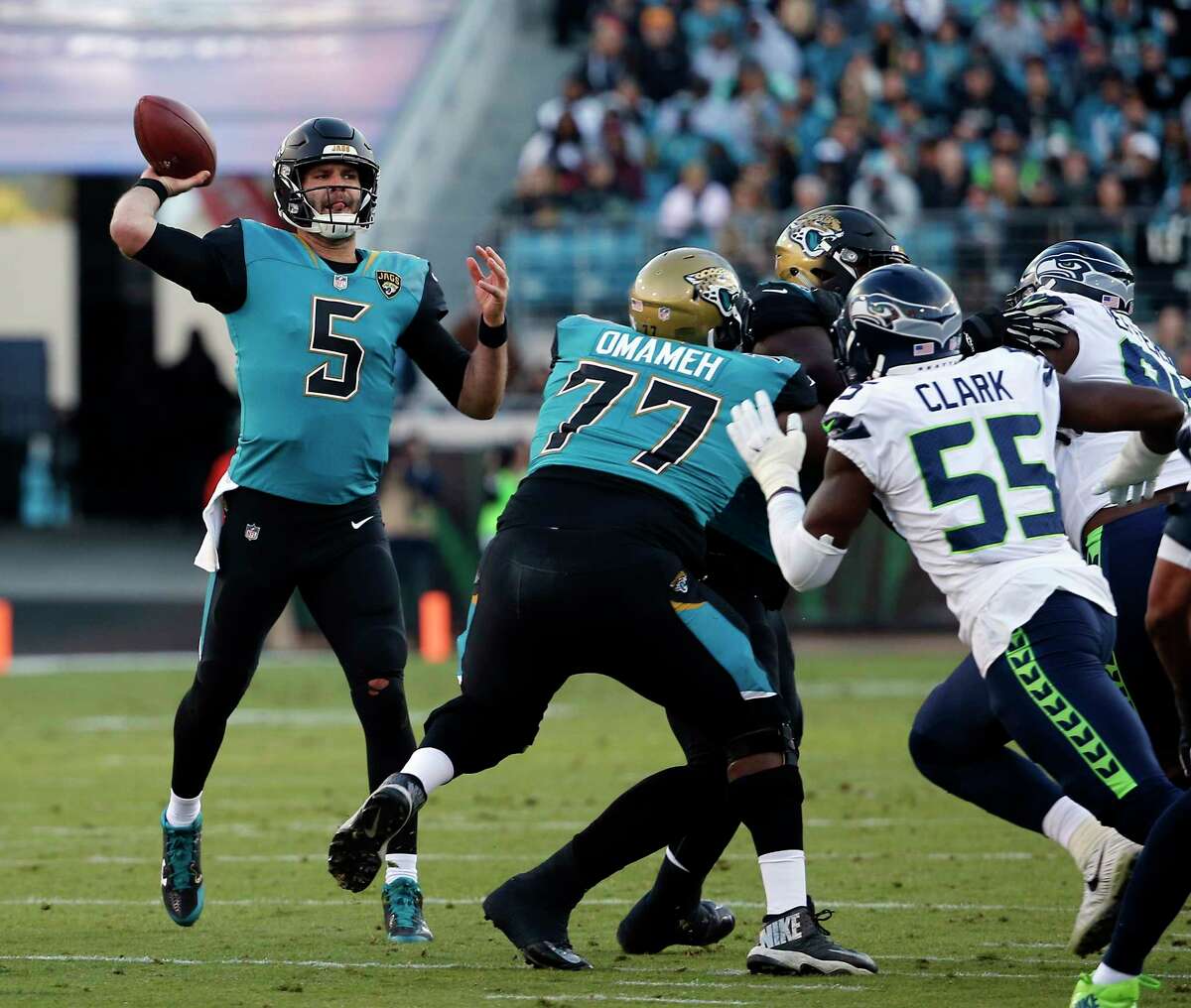 Foles, stingy defense lead Bears past Panthers 23-16 Bears Carolina Panthers  Nick Foles Charlotte AP