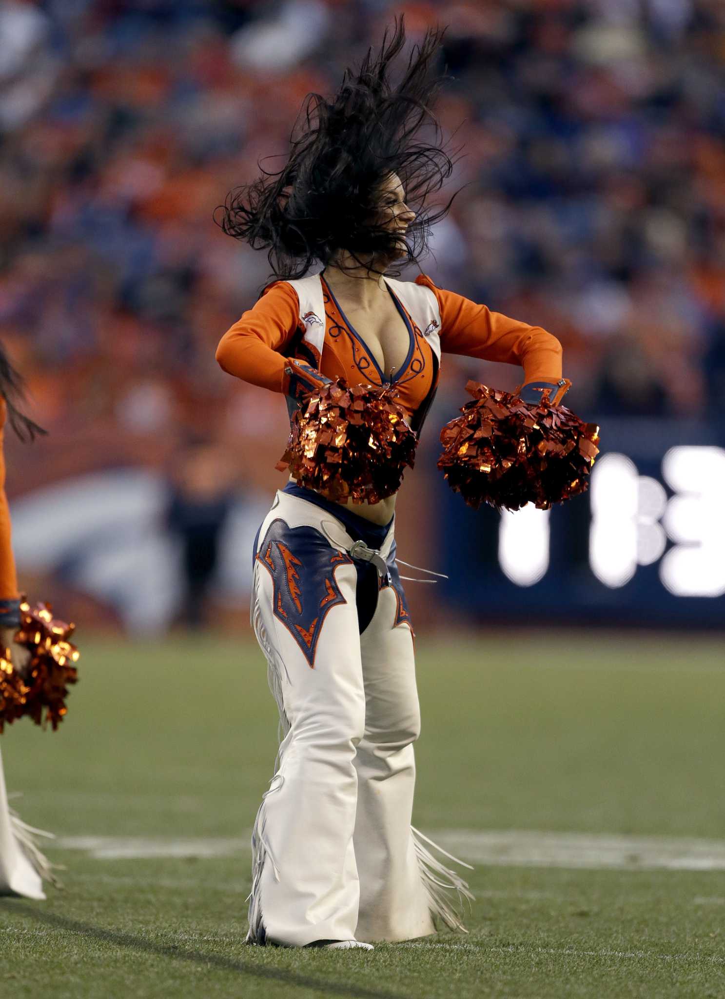 Broncos Cheerleaders In Action On 12/7