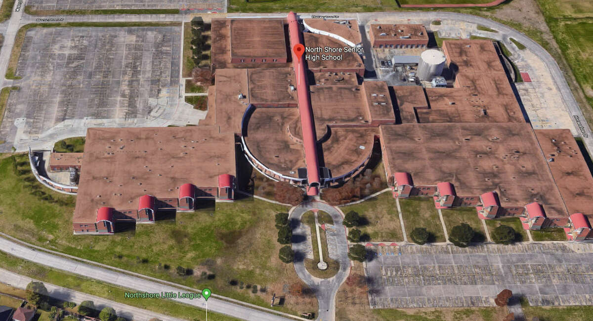 These are the largest high schools in Houston by student population