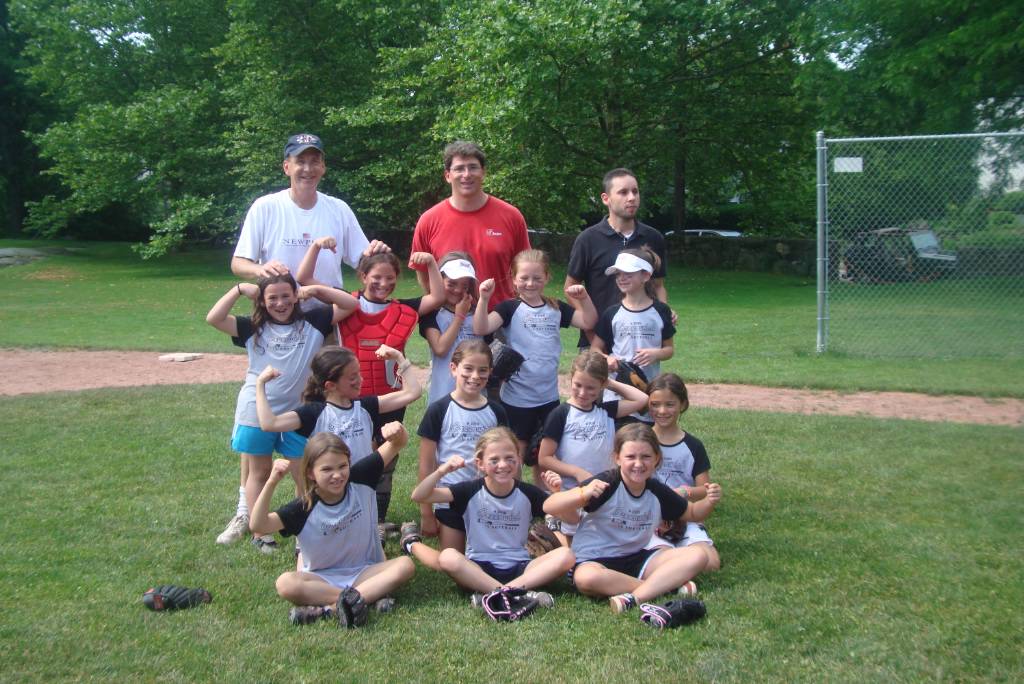 the-heat-is-on-team-of-8-and-9-year-old-girls-learns-love-of-softball