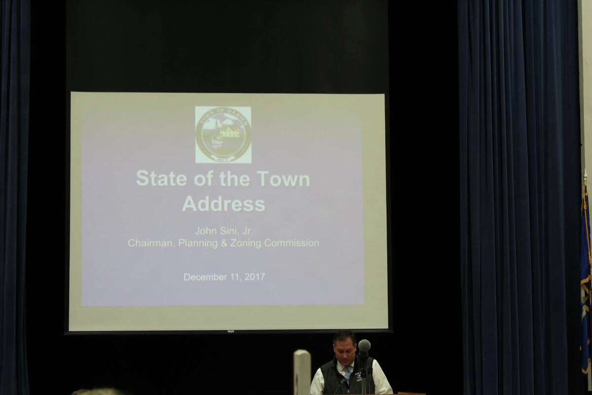 Darien heads into 2018 with higher taxes, fiscal pressure