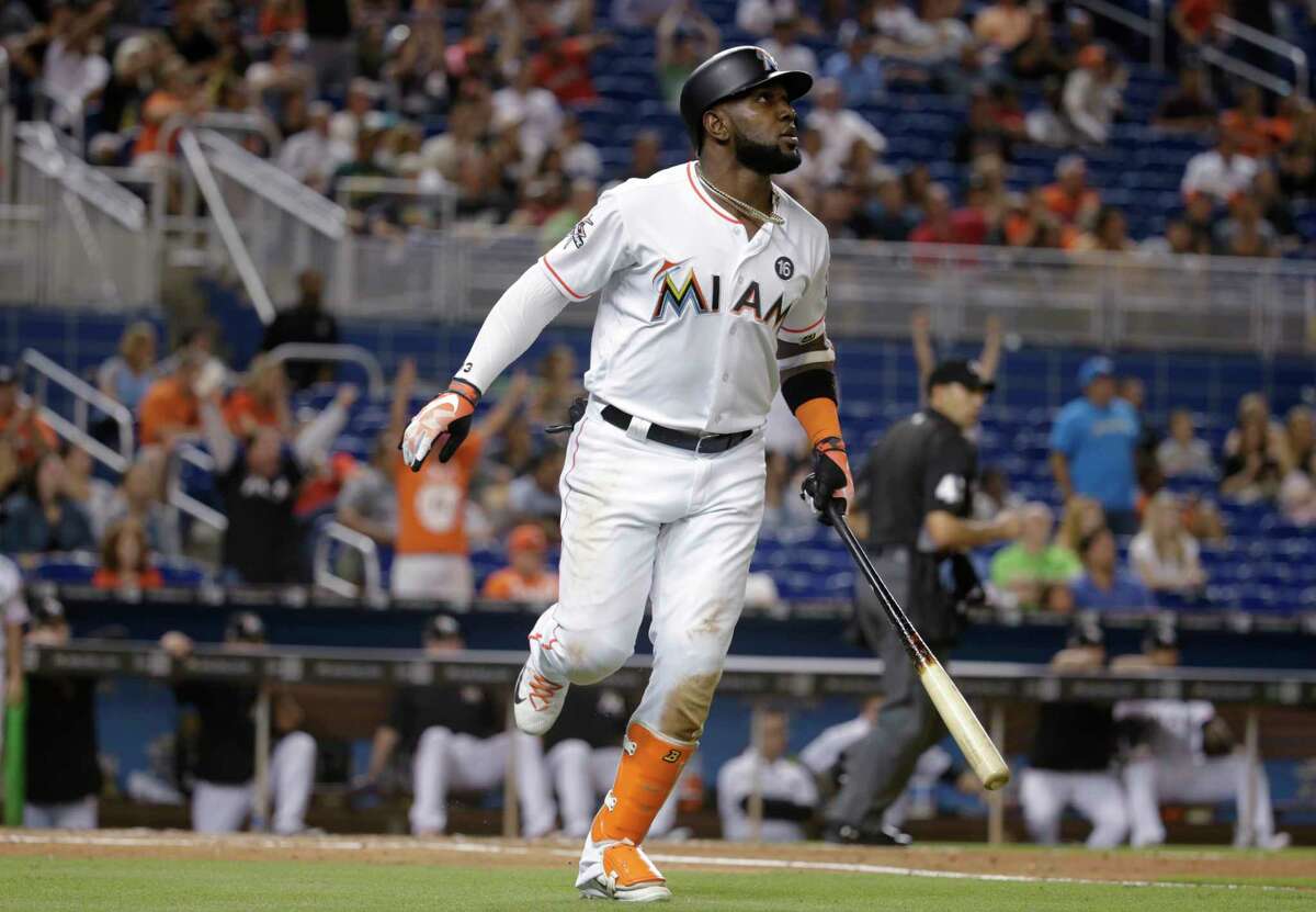 Marlins keep purging, agree to deal Marcell Ozuna, source says