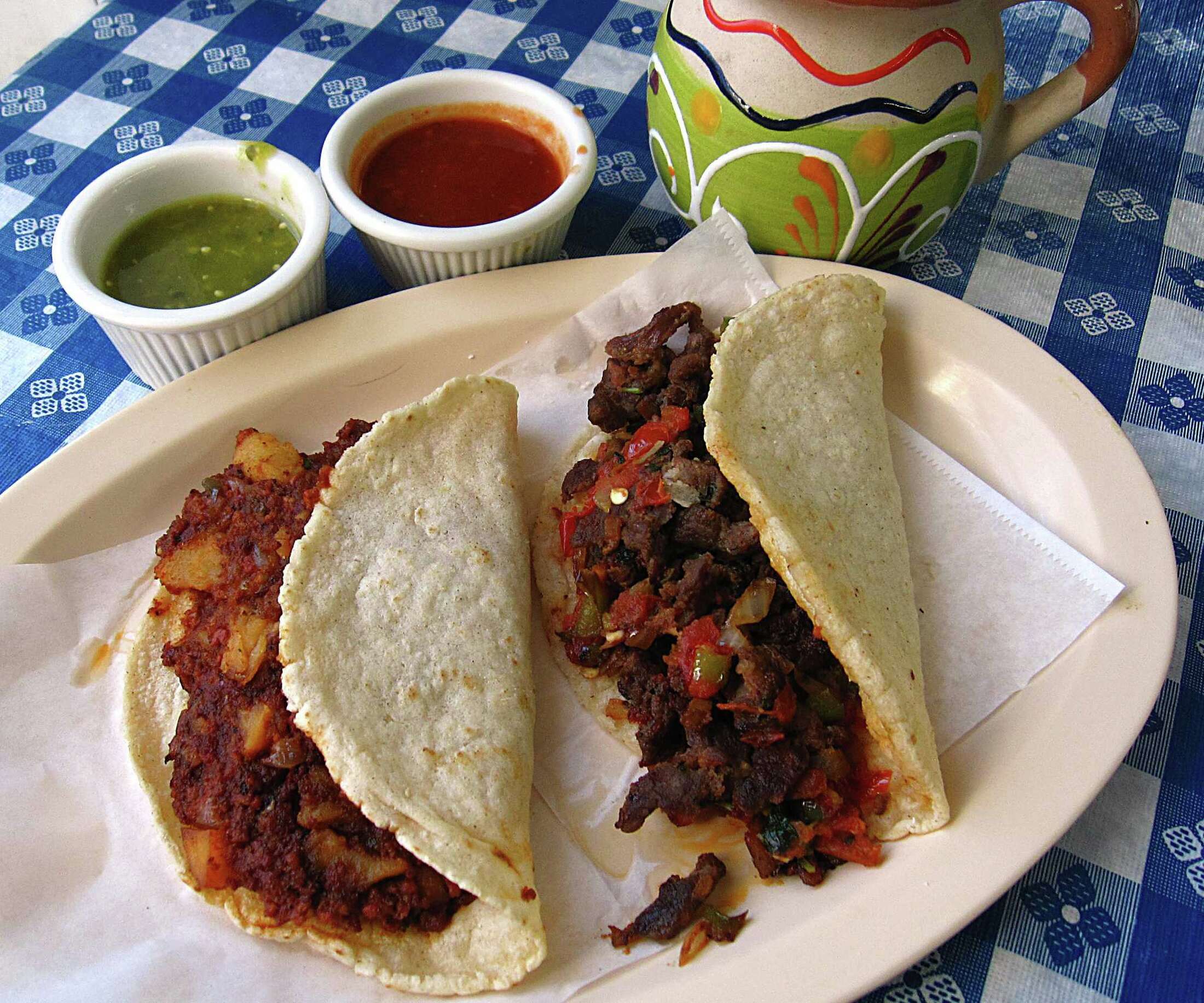 365 Days of Tacos Sabor Latino(02)