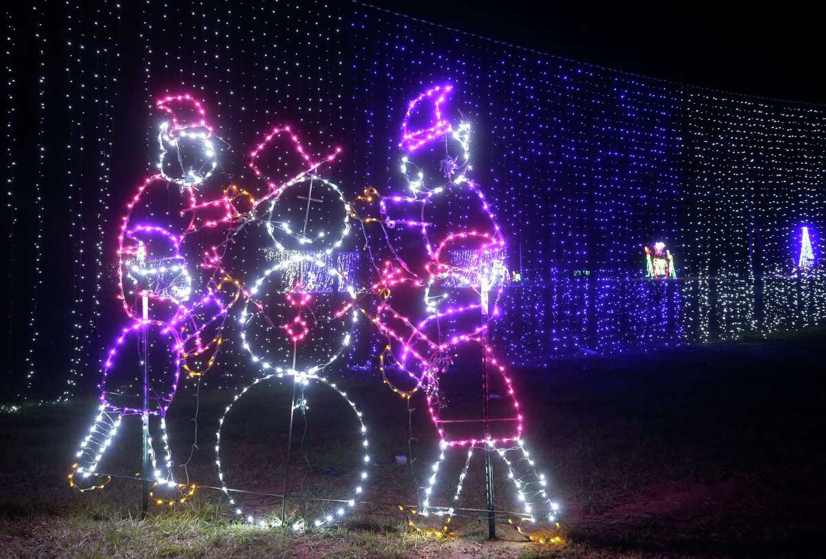 8 great places to see Christmas lights in Houston