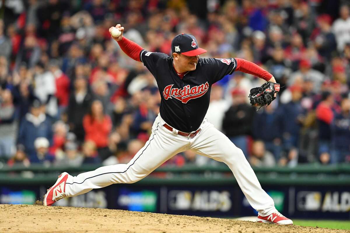 What you should know about Astros' reliever Joe Smith