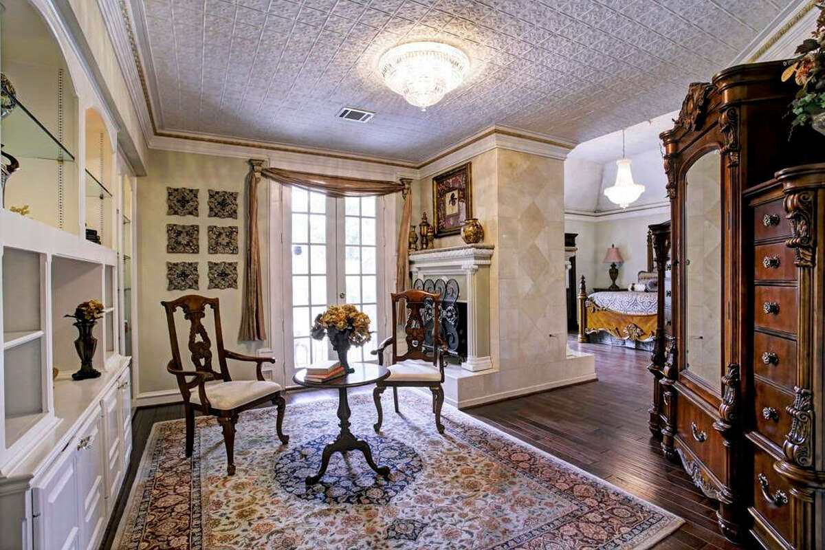 Look into Jim 'Mattress Mack' McIngvale's former Houston home