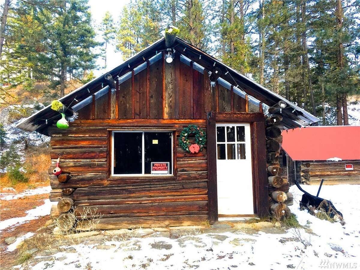Adorable cabin near Cle Elum is a steal at 145K