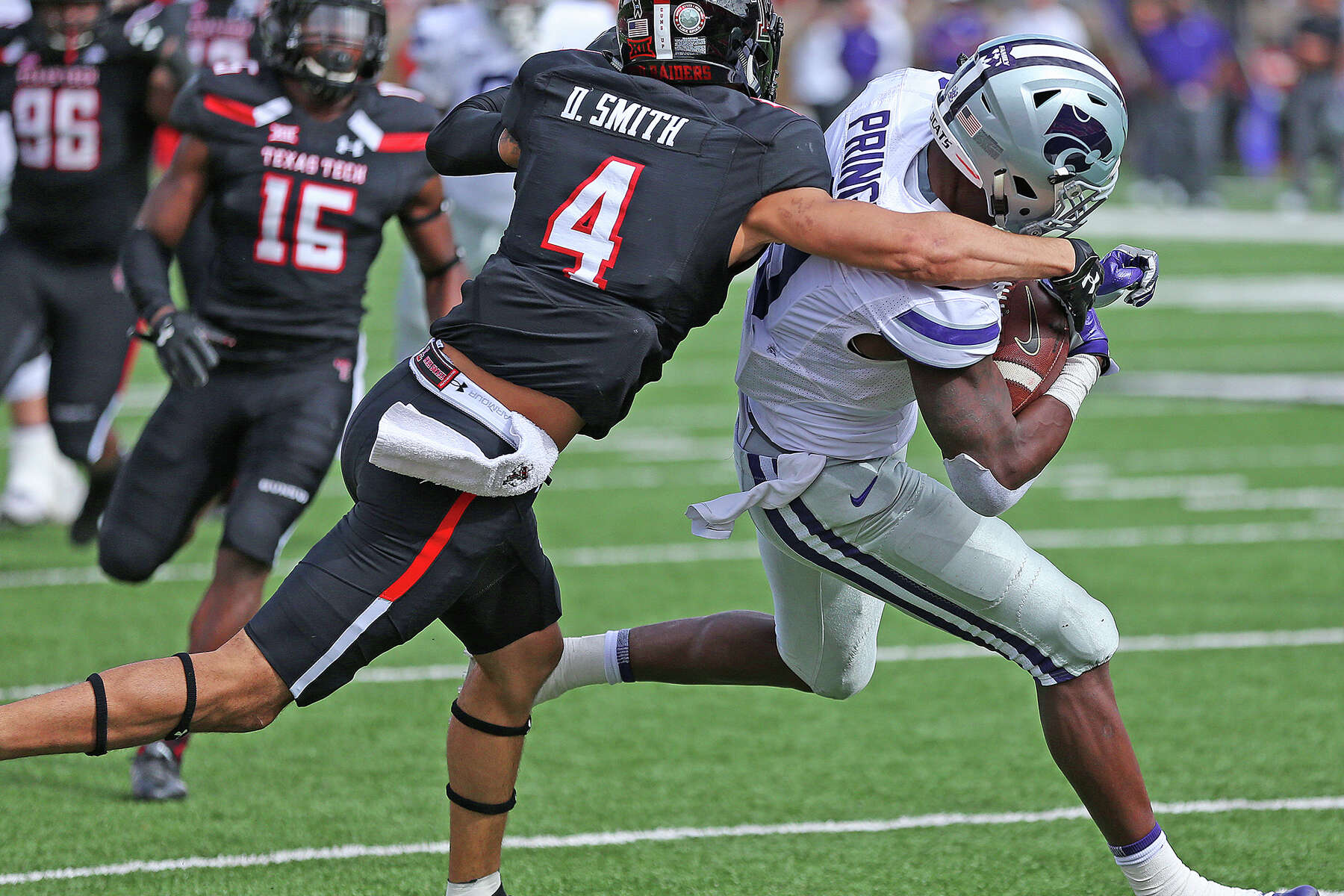 COLLEGE FOOTBALL: Texas Tech DC Gibbs gets new 2-year contract