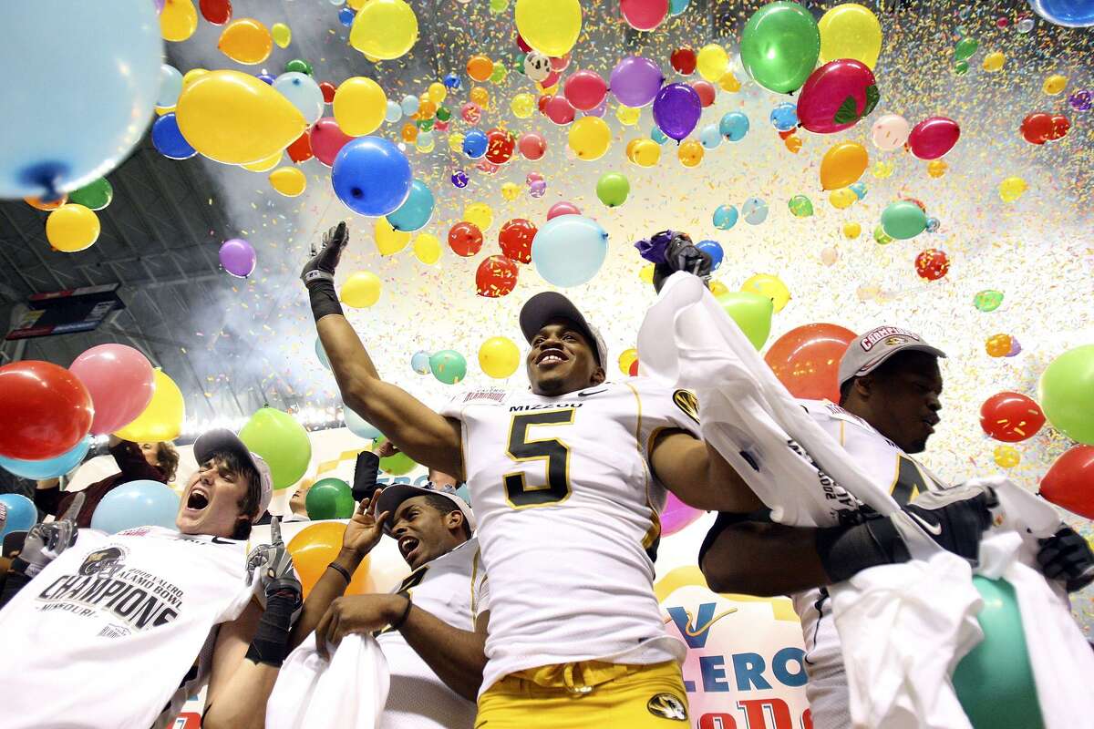 Valero Alamo Bowl Celebrating 25 Years In San Antonio