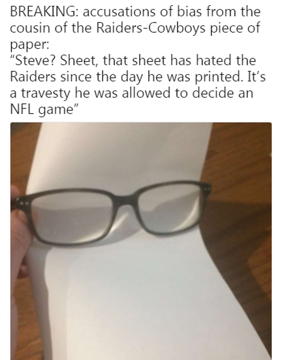 Bizarre index card call against Raiders ridiculed