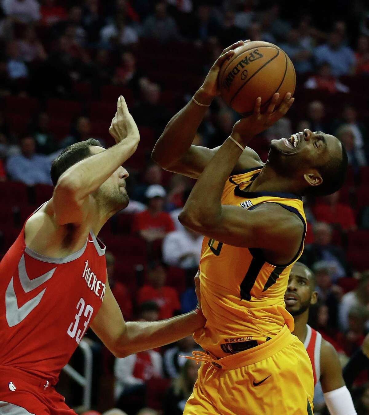 Eric Gordon sparks Rockets' fourth quarter run in victory over Jazz