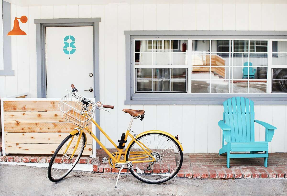 Cambria Beach Lodge offers a fleet of complimentary Linus bikes.
