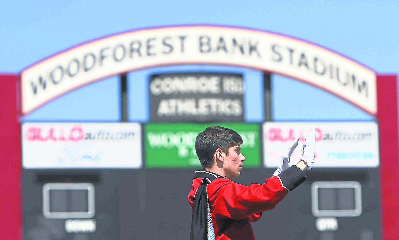 Conroe ISD, Woodforest Bank renew stadium naming deal