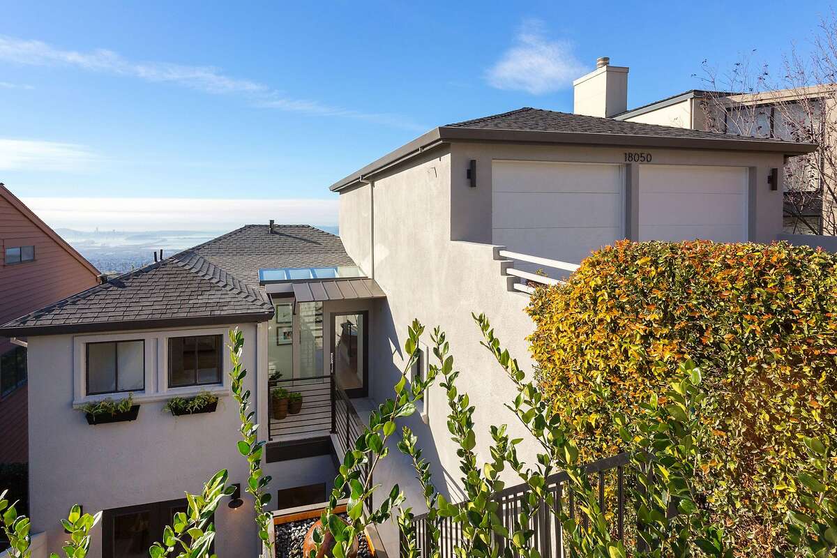 Spacious modern home in Oakland’s Montclair hills