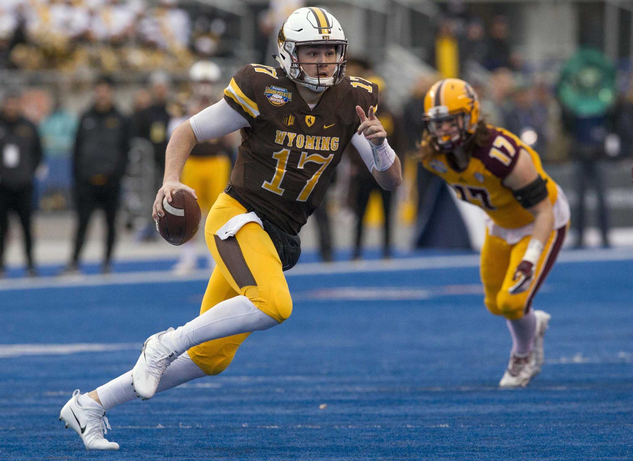 Wyoming quarterback Josh Allen declares for NFL Draft