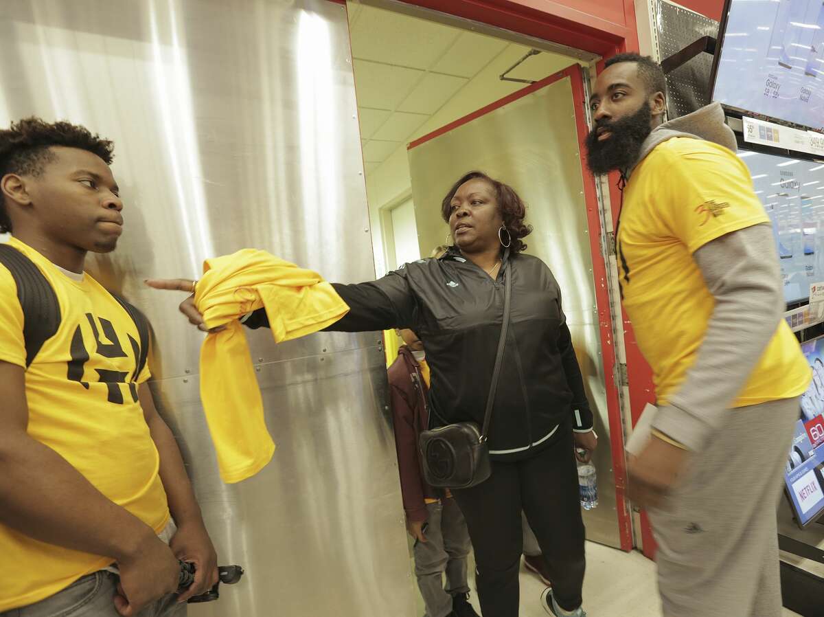 James Harden's shout out to his mom and others