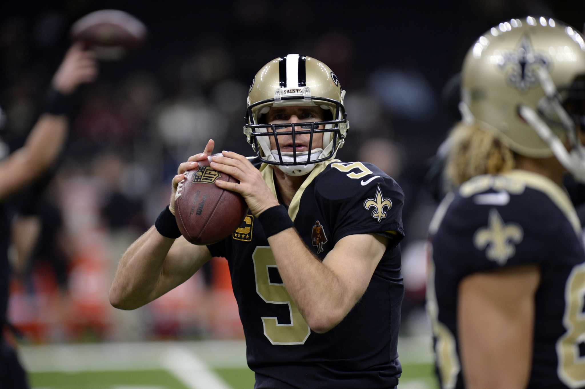 AP Source: Saints make new offer to QB Drew Brees – Macomb Daily