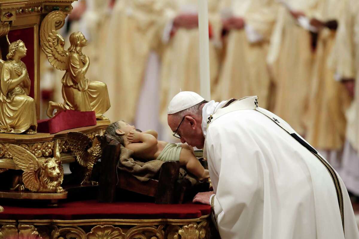 Pope likens Biblical trek today's struggle