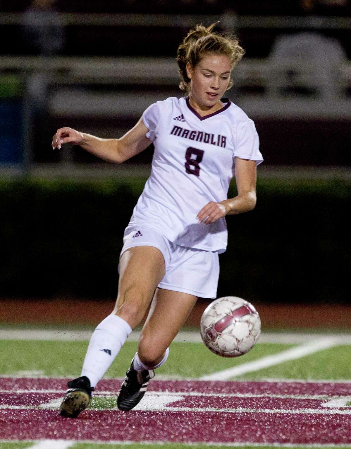 Magnolia midfielder Brooke Mallory (8) dribbles the ball during the first period of a District 20-5A high school girls soccer match at Magnolia High School Friday, Feb. 3, 2017, in Magnolia. Magnolia defeated Tomball Memorial 3-0.