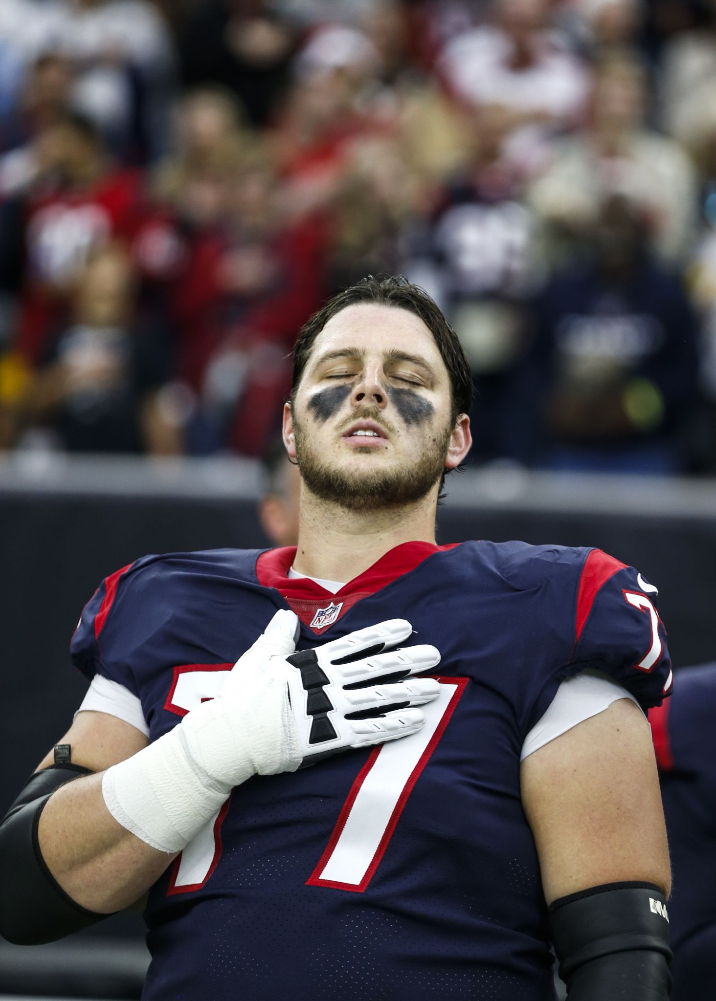 Cancer Survivor David Quessenberry Makes Touchdown Catch for Titans