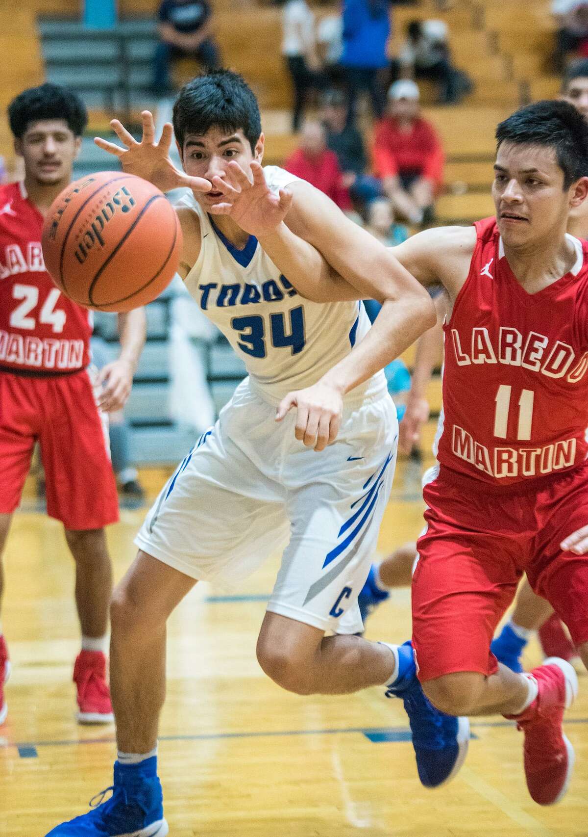 Jorge Salazar and Cigarroa host Matthew Carreon and Martin at 3 p.m. Saturday as both teams attempt to stay unbeaten in District 31-5A.