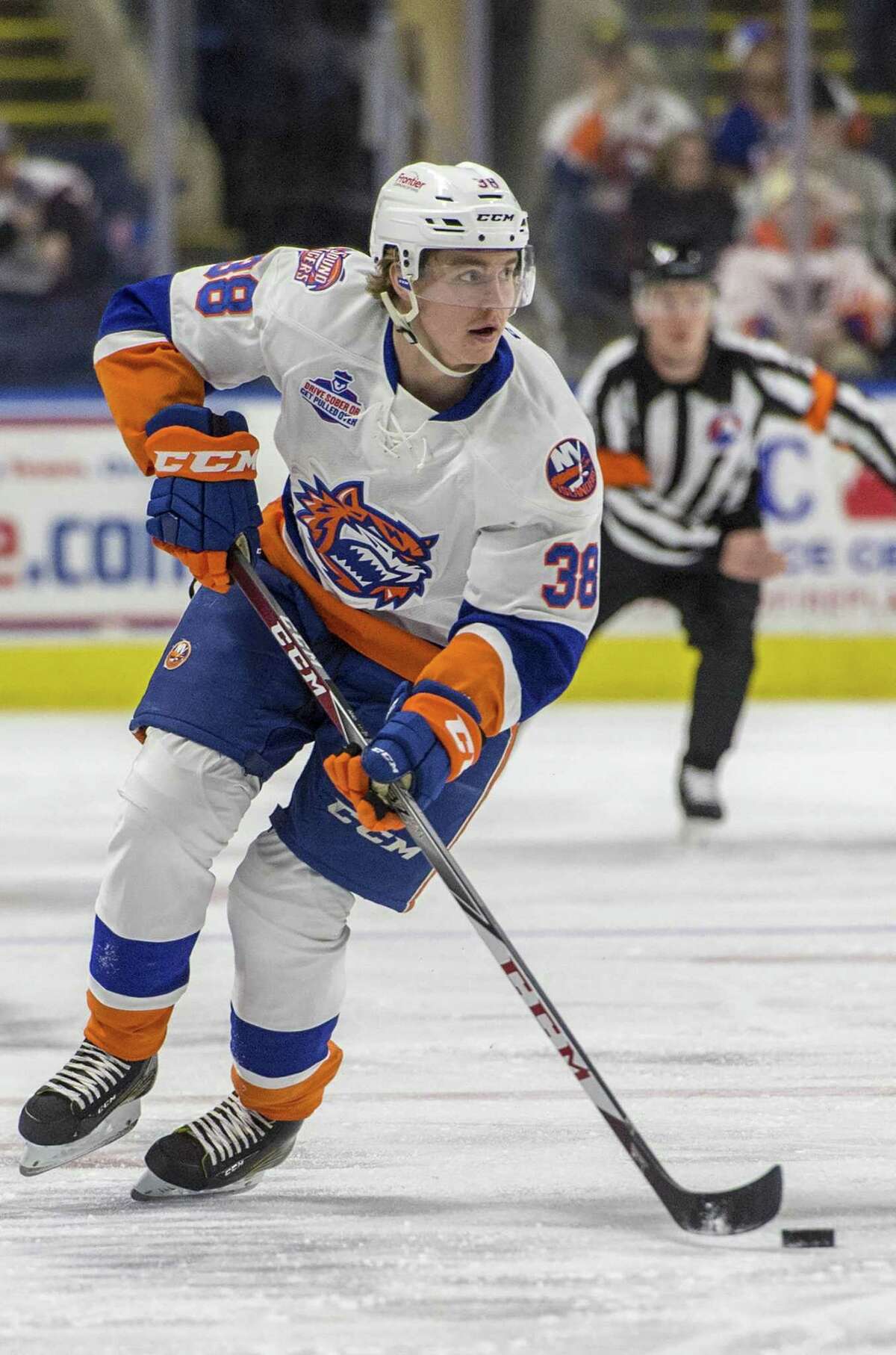 Islanders call up Aho from Sound Tigers