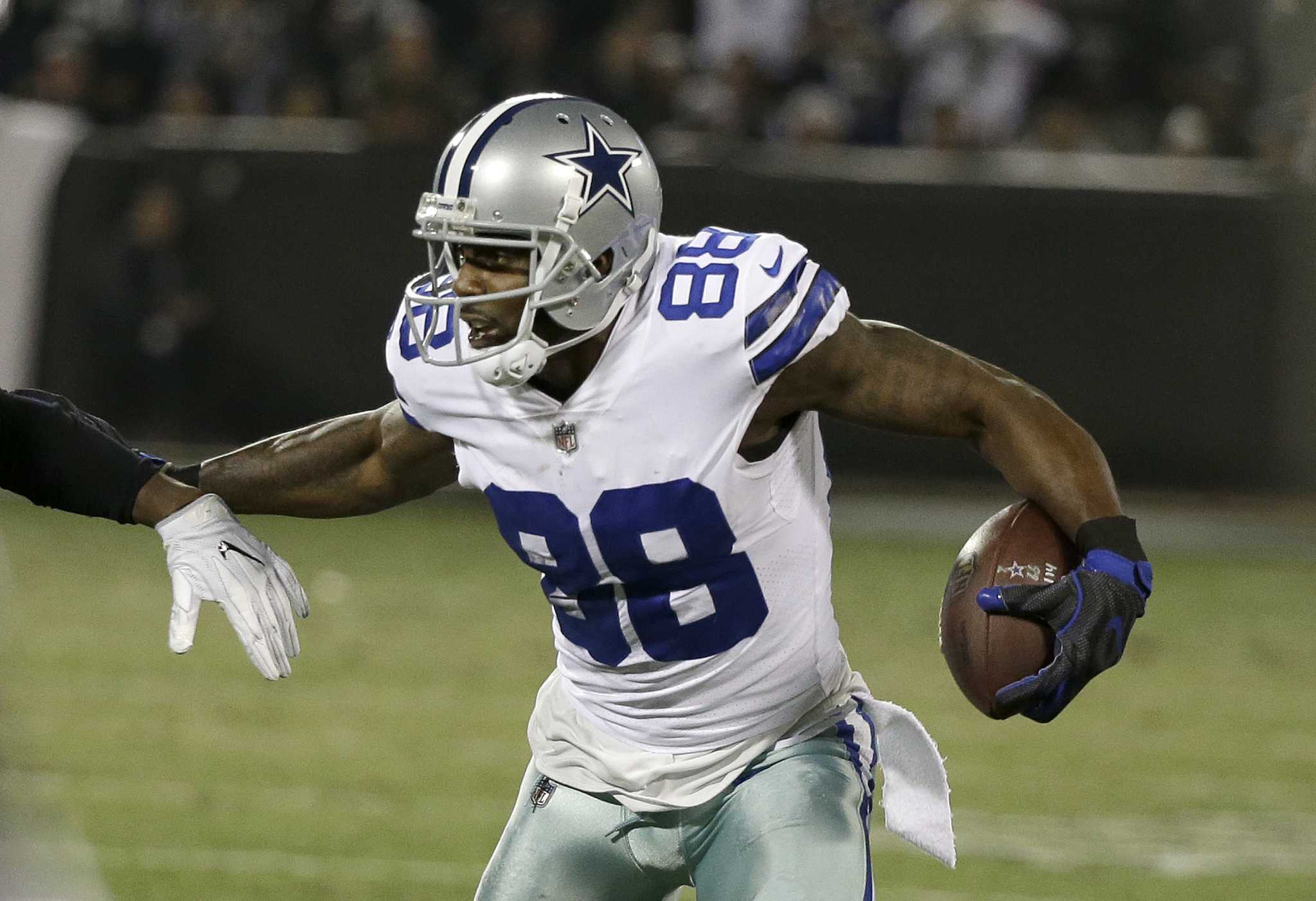 Cowboys release Dez Bryant to save cap space