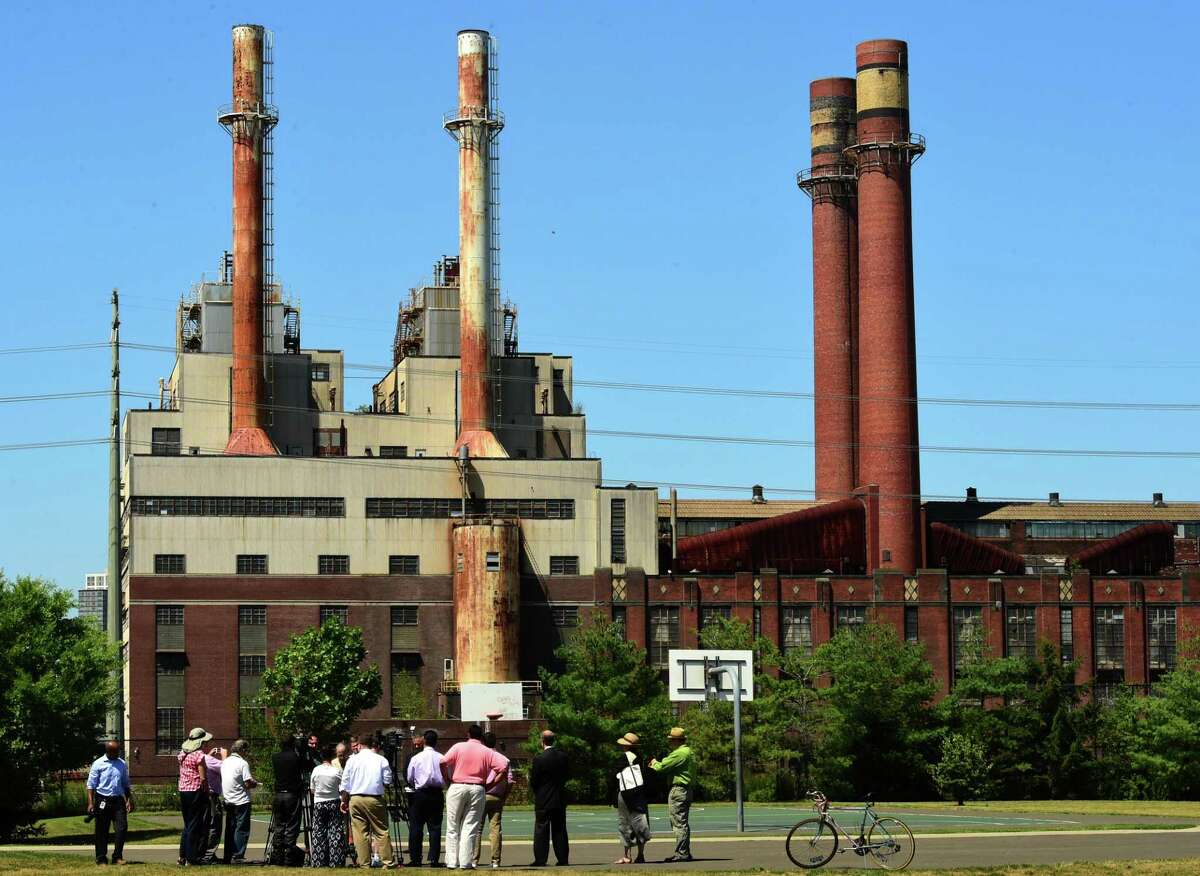 New Haven orders work on building facade in �danger of New Haven orders work on building facade in �danger of