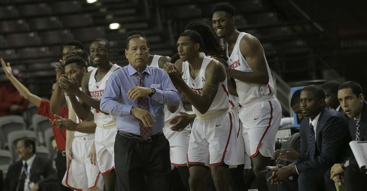 Houston Cougars bench celebrates withhead coach Kelvin Sampson after a scored basket against Temple Owls at TSU's H&PE Arena on Saturday, Dec. 30, 2017, in Houston. ( Elizabeth Conley / Houston Chronicle )