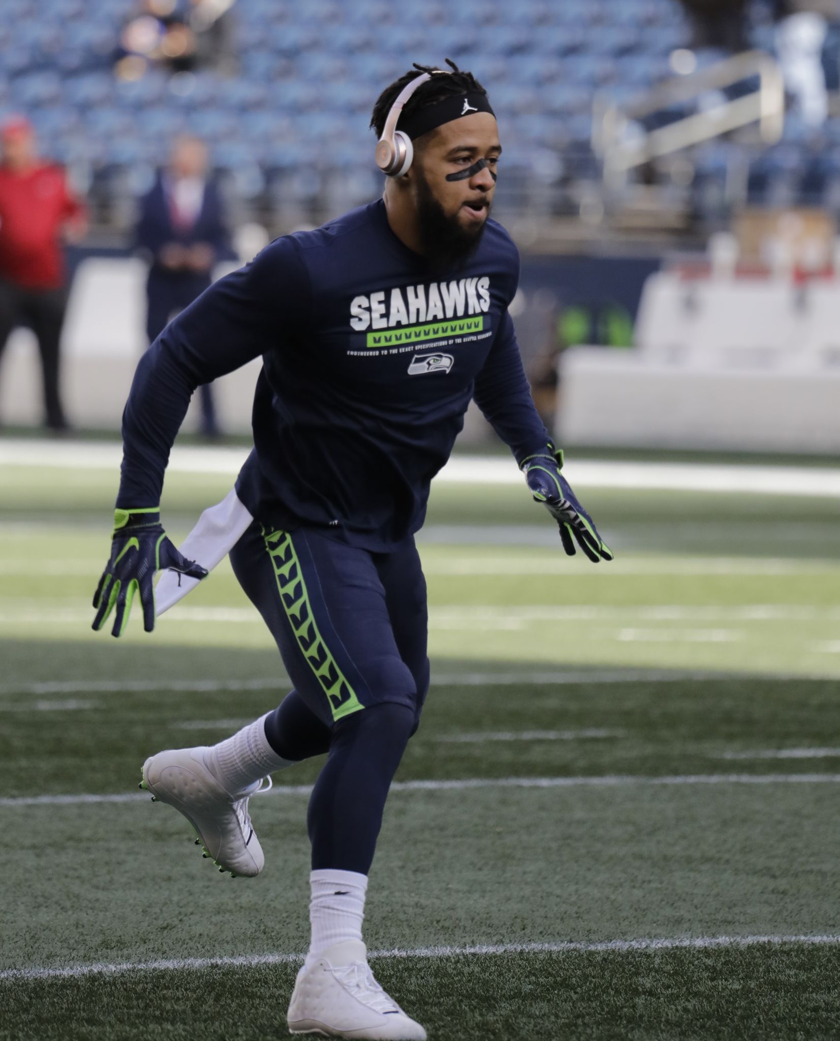 SEAHAWKS: Earl Thomas sees mixed response in return to CenturyLink