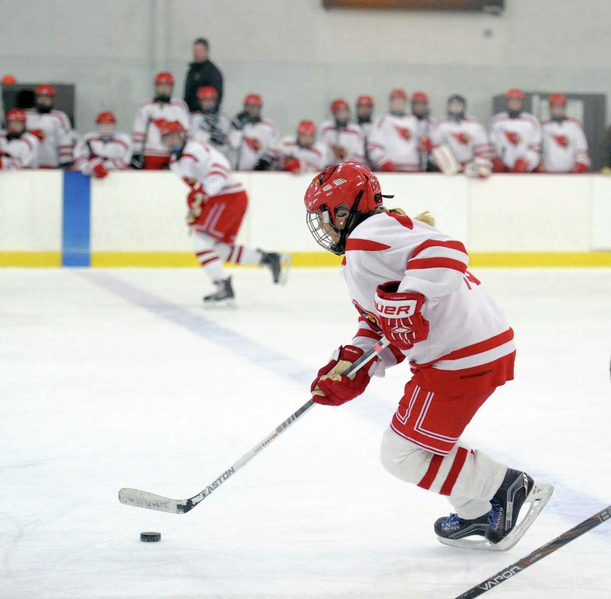 Greenwich girls hockey team beats StamfordStaplesWesthill, improves