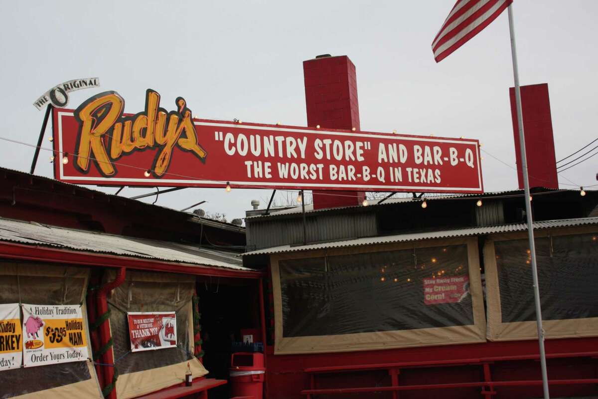 52 Weeks Of BBQ: “The Original” Rudy’s Country Store And Bar-B-Q