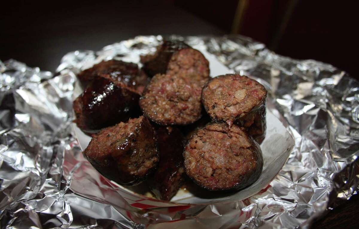 52 Weeks of BBQ Jones Sausage & BarBQue House