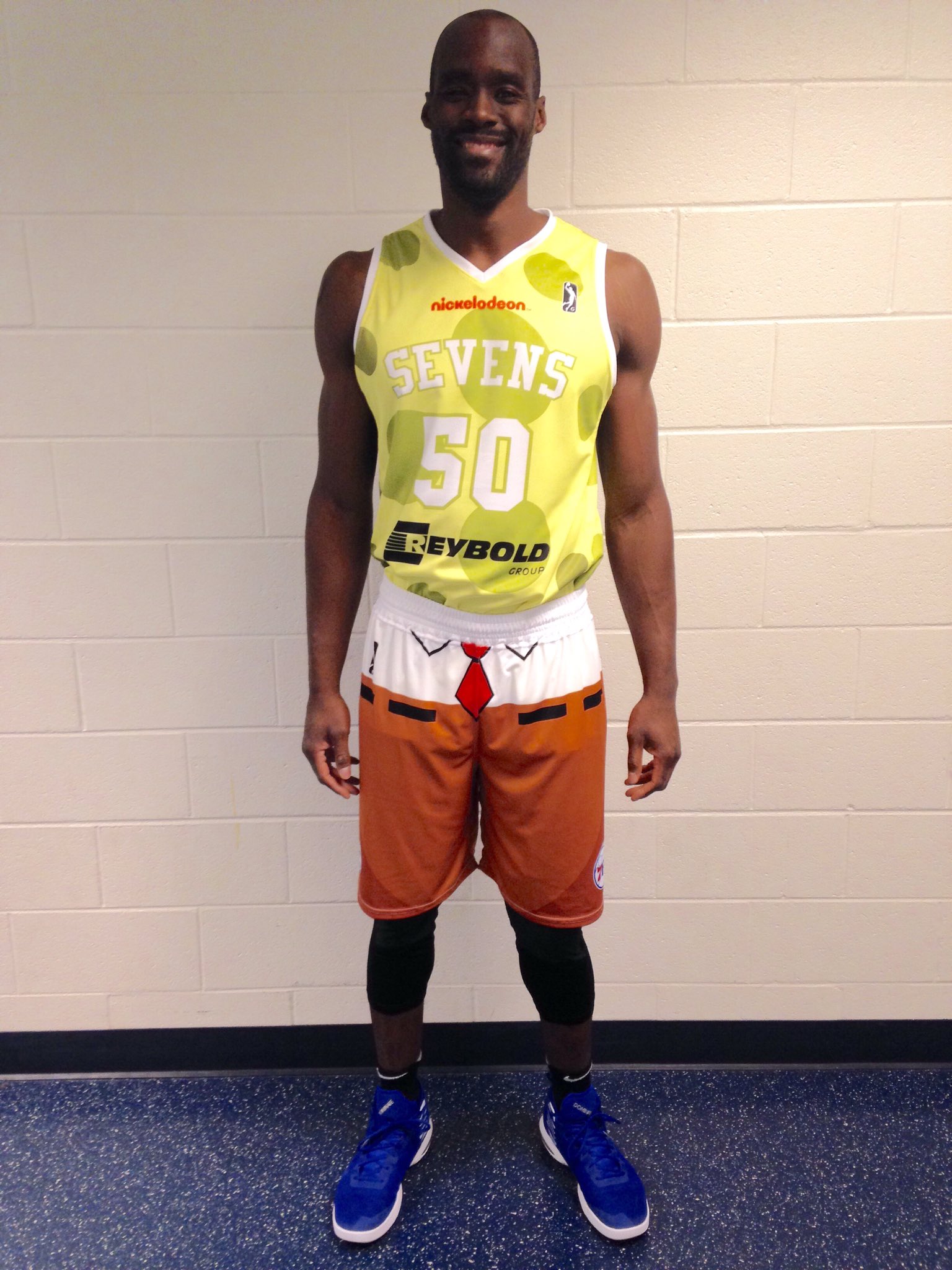 Delaware 87ers wear SpongeBob uniforms for a good cause 