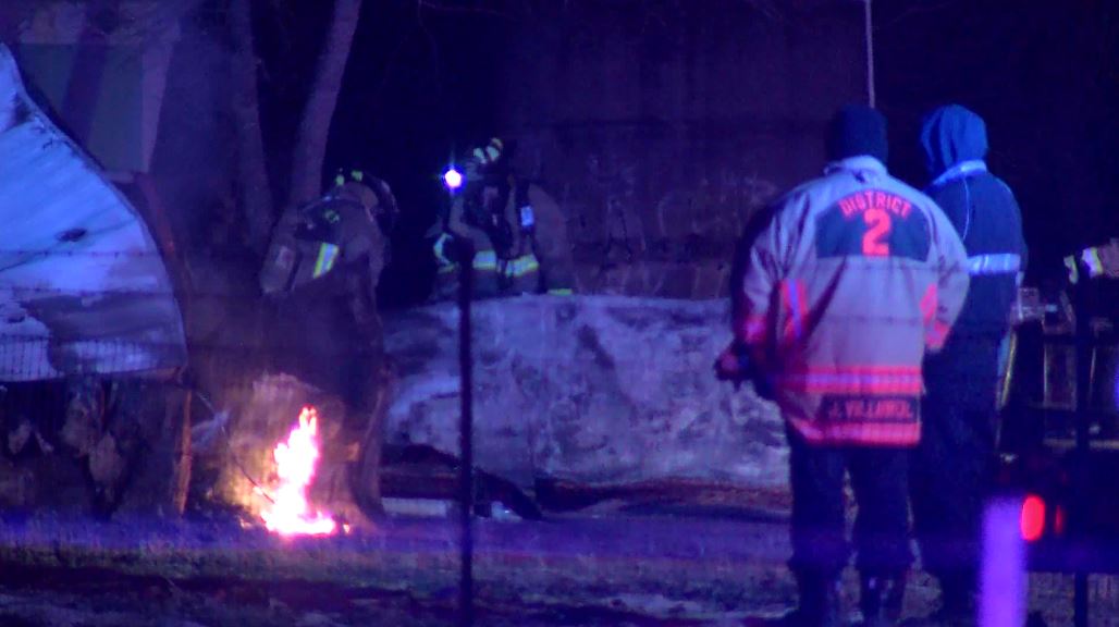 Man loses mobile home to fire in South Bexar County