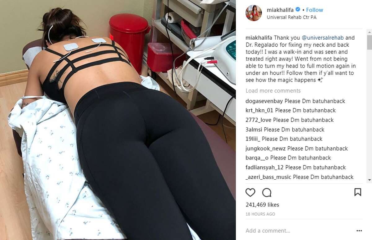 Mia Khalifa 3gp Prom - Former adult film star Mia Khalifa stops in San Antonio to take care of  injury