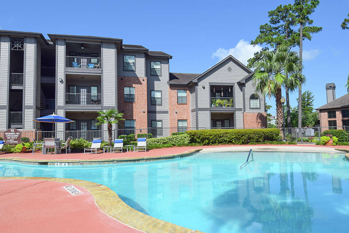 Hayden Properties has purchased the 216-unit Stoneleigh on Spring Cypress apartments.﻿