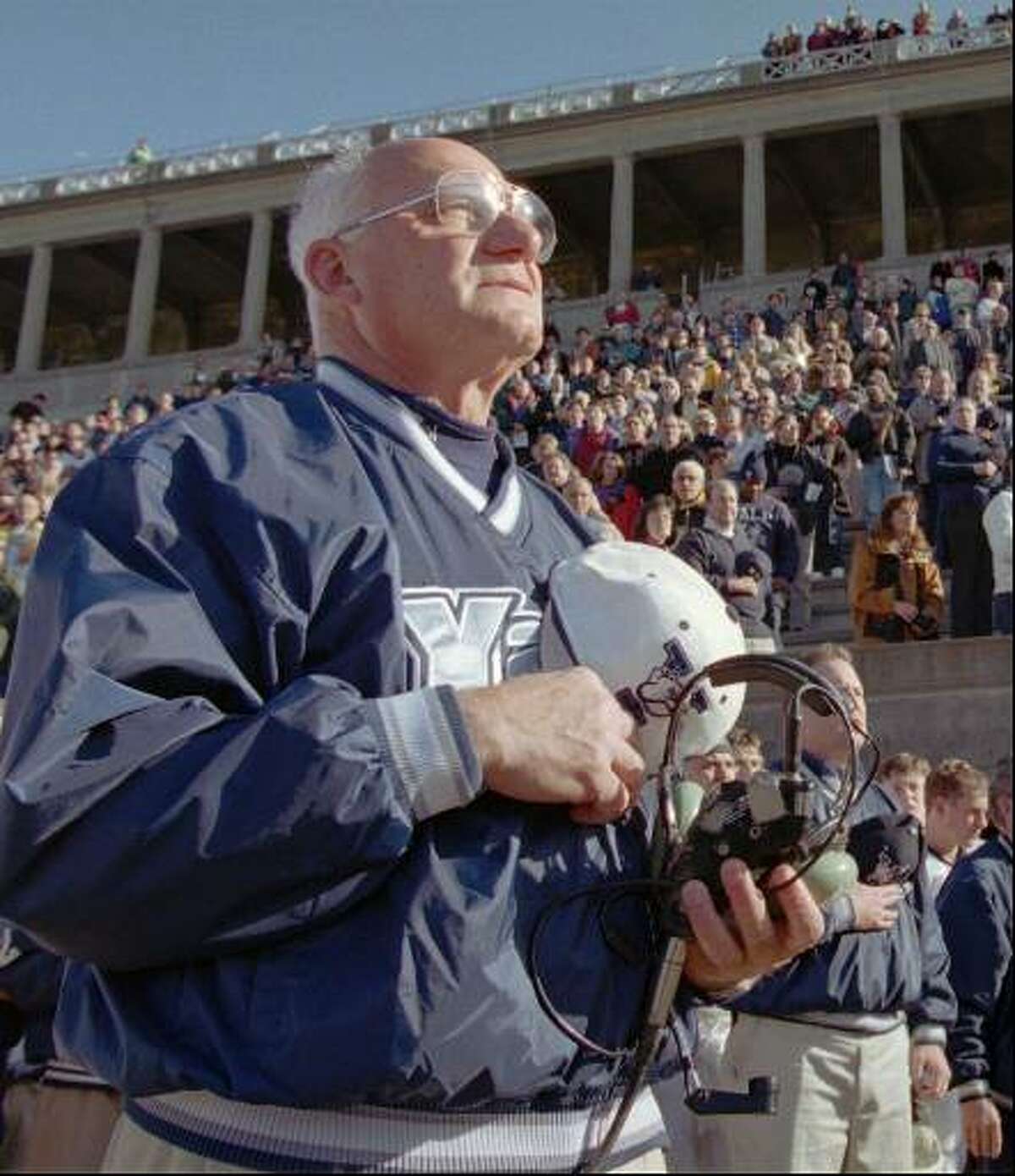 Yale's legendary Hall of Fame football coach Carm Cozza has died. He was 87.