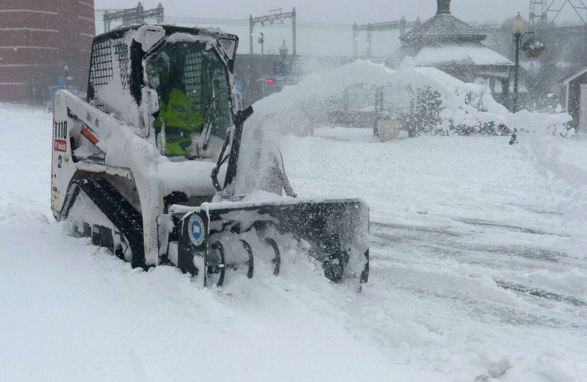 Schools closing as icy storm moves in