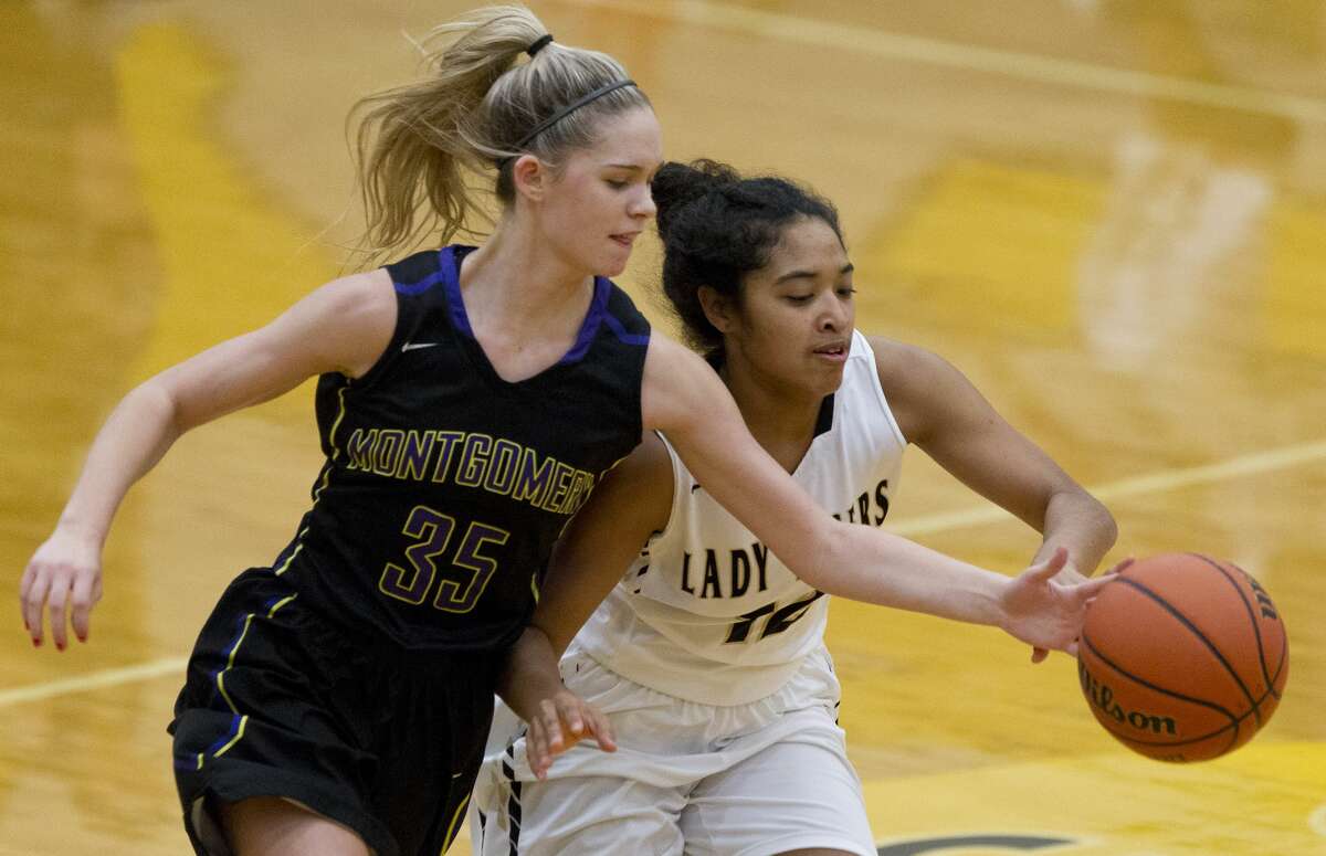 GIRLS HOOPS: Halloran's heroic 3-pointer lifts Conroe over Montgomery